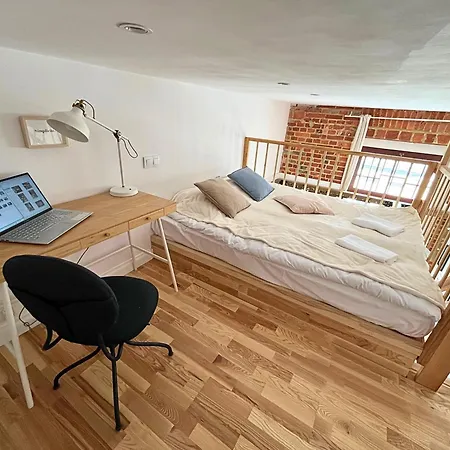 Przytulne Studio, Piotrkowska 37