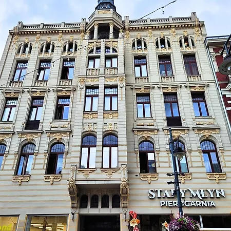 Przytulne Studio, Piotrkowska 37 *